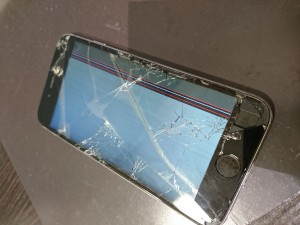 iphone6s　重度破損