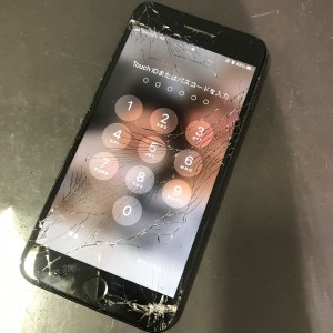 アイフォン８プラス　画面修理