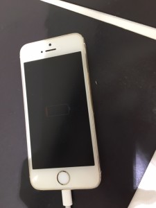 iphone５s　バッテリー交換