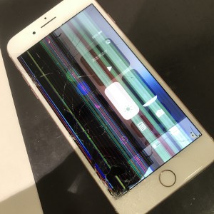 iPhone７plus　液晶故障