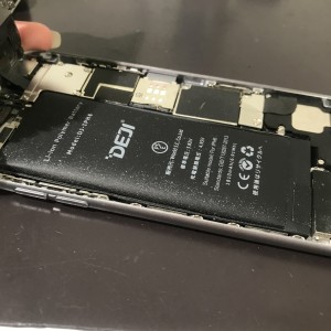 iPhone６　バッテリー膨張