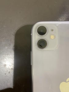 アイフォン１１　カメラレンズ修理