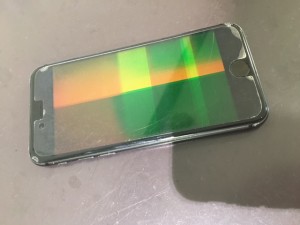 Iphone8　液晶故障交換修理