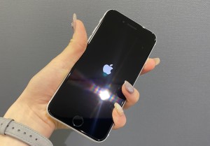 iPhoneSE２　スマホガラスコーティング
