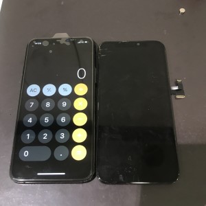 iPhoneXS　フロントパネル交換修理