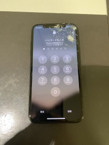 iPhoneX　ディスプレイ破損