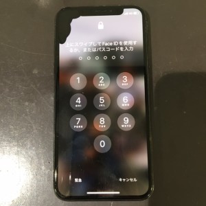 iphoneXS　液晶故障修理
