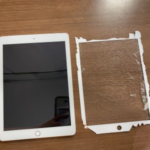iPadAir画面割れ修理奈良新大宮