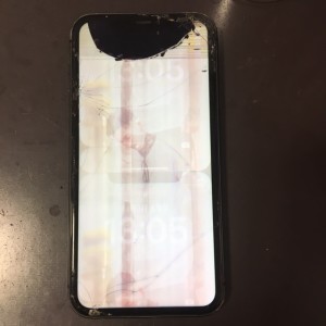 iphone11　液晶故障修理