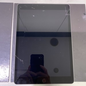 iPad9フロントガラス交換