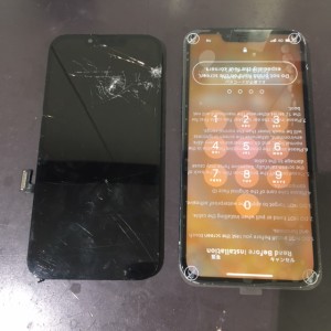 iPhone13　画面修理