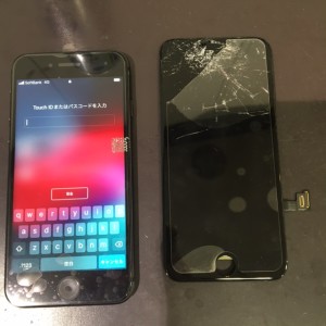 iPhone8　画面割れ修理