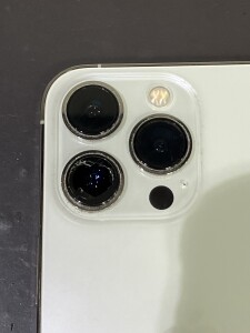 奈良市　iPhone　カメラレンズ交換
