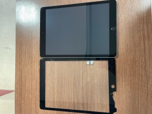 天理市　iPad　ガラス交換