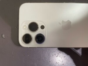 天理市　iPhone　カメラレンズ割れ修理