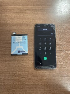 奈良市　AQUOS　バッテリー交換