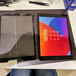 iPad8　ガラス交換