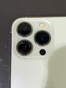 生駒市　iPhone　カメラレンズ交換