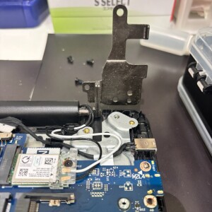 DELLinspiration（3593）充電口交換