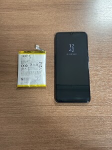 奈良県奈良市　OPPO修理　バッテリー交換