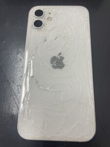 奈良県生駒市　iPhone修理　背面修理