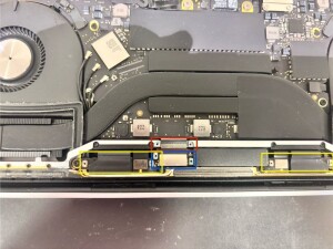MacBook（A2251）　分解