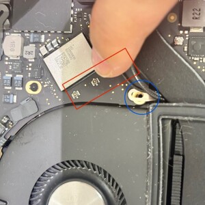 MacBook（A2251）　分解