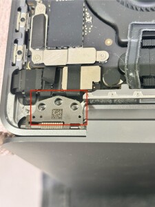 MacBook（A2251）　分解