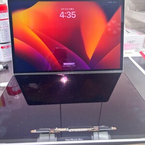 MacBook（A2251）　液晶交換修理