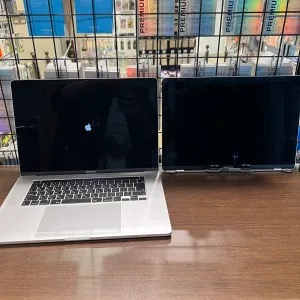 奈良市西大寺国見町　MacBookPro16　液晶故障修理