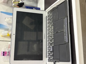 MacBook修理　バッテリー交換　奈良県奈良市片原町