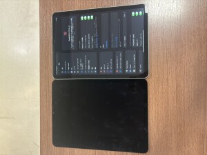iPad　画面修理　奈良県奈良市宿院町