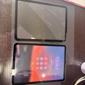 奈良県奈良市青山　iPad10　ガラス交換修理