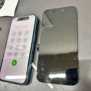 奈良県生駒市東生駒　iPhone16　画面割れ修理