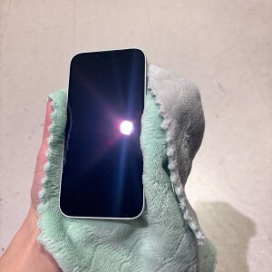 奈良県奈良市大宮町　iphone16e　ガラスコーティング