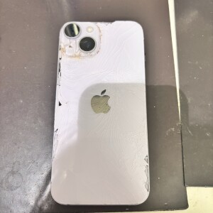 奈良県奈良市紀寺町　iPhone14　背面パネル修理