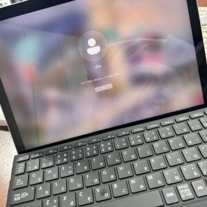奈良県奈良市佐紀町 SurfaceGO4 画面割れ、液晶故障修理