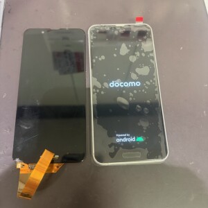 奈良市佐紀町　AQUOSsense3　画面修理