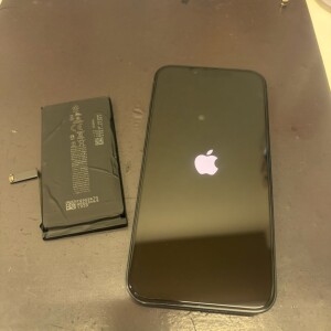 奈良県生駒市大門町　iphone14　バッテリー交換