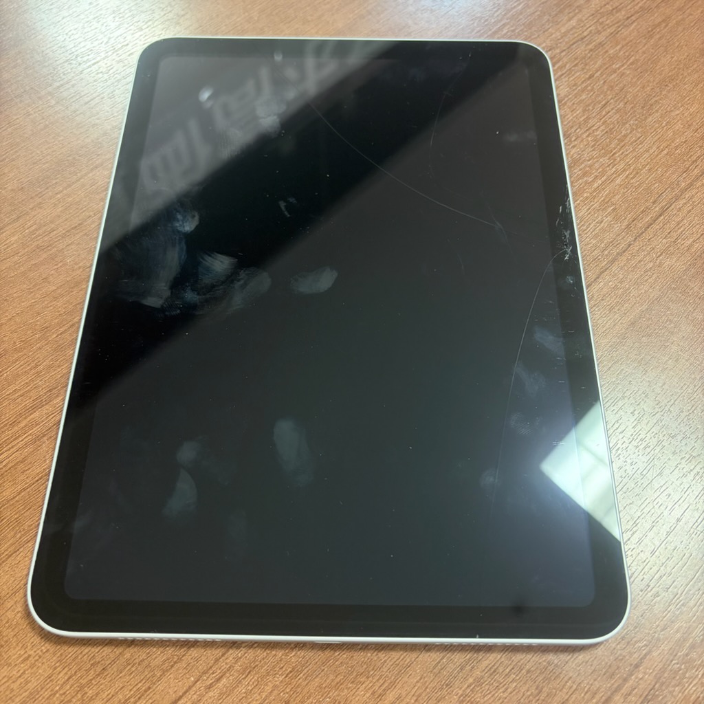 奈良県生駒市菜畑町　iPad10　ガラス交換