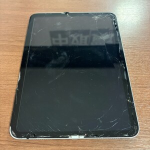 奈良県生駒市ひかりが丘 iPad10 ガラス交換