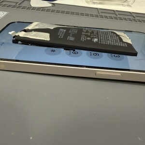 奈良県奈良市柳町　iphone13　バッテリー交換