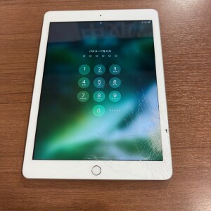 奈良県天理市荒蒔町　iPad5　ガラス交換修理