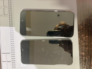 奈良県奈良市　iPhone14 Pro Max画面交換