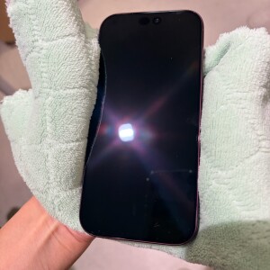 奈良県奈良市青山　iPhone18Pro　ガラスコーティング